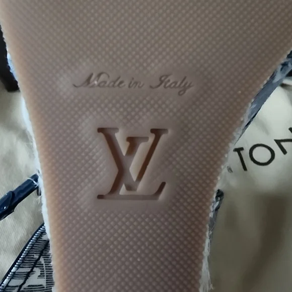 Authentic LOUIS VUITTON denim espadrilles sandals size 37 (6.5US) - Picture 9 of 11